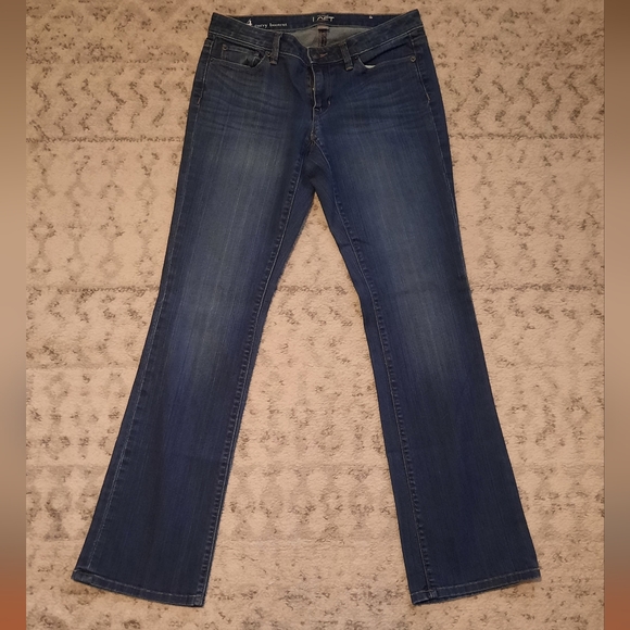 Ann Taylor Loft Curvy Bootcut Jeans - Picture 1 of 4